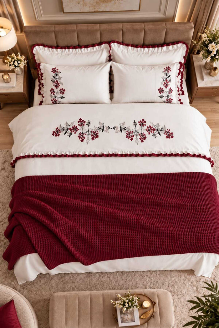 Zerdal Flora Bordo Nakışlı %100 Pamuk Runnerlı 7 Parça Modern Çift Kişilik Nevresim Set