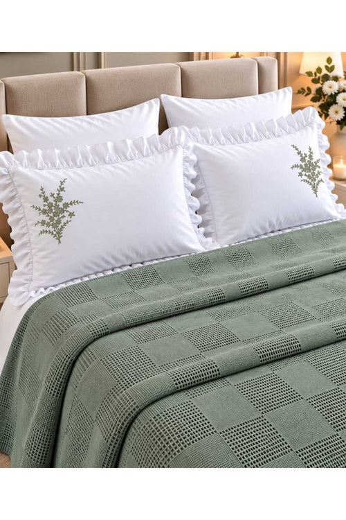 Olive Waffle Dokulu Nakışlı Fırfırlı %100 Pamuk 6 Parça Çift Kişilik Yeşil Pike Seti